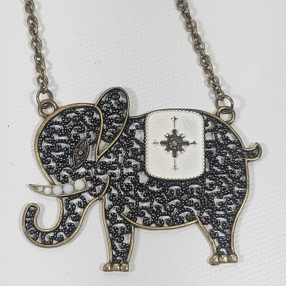 Elephant Pendant Off White Enamel Brass Chain Large Necklace - Picture 6 of 10
